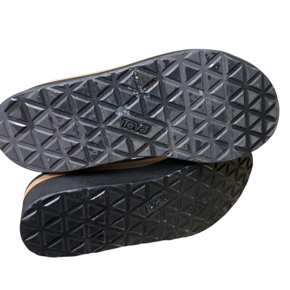 Teva Womens Flatform Universal DORINDA Leopard Print size 7 - Picture 9 of 10